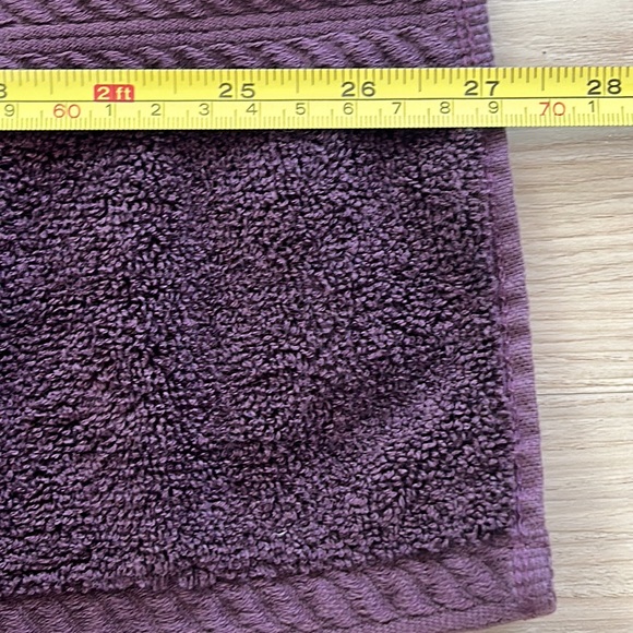 Large Royal Velvet Bath Towels-Eggplant/Rich Purple - Picture 4 of 7